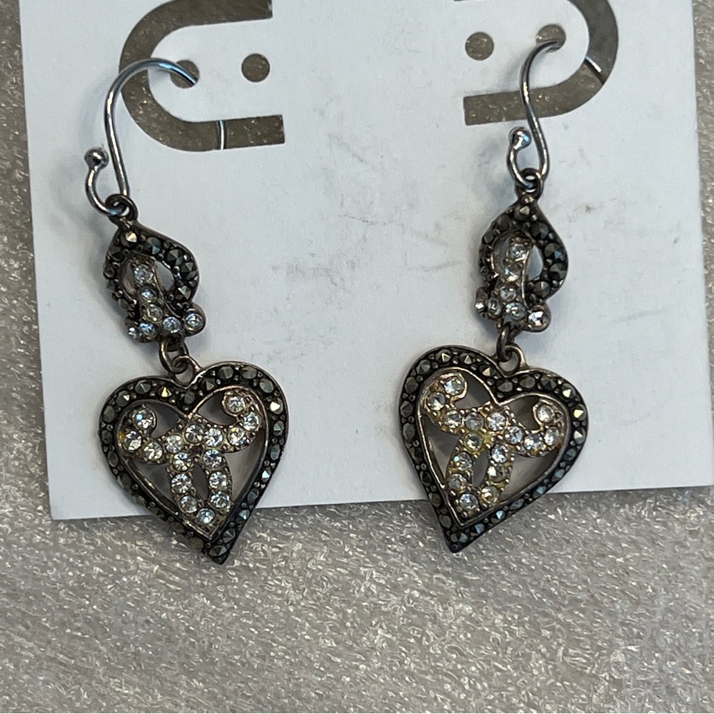 SOLD Earrings, Sparkly, Hearts, Very Pretty.